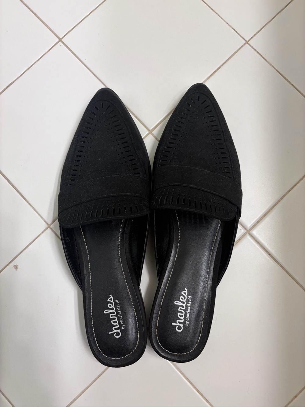 Charlies Black Pointed Perforated Slip-On Mules